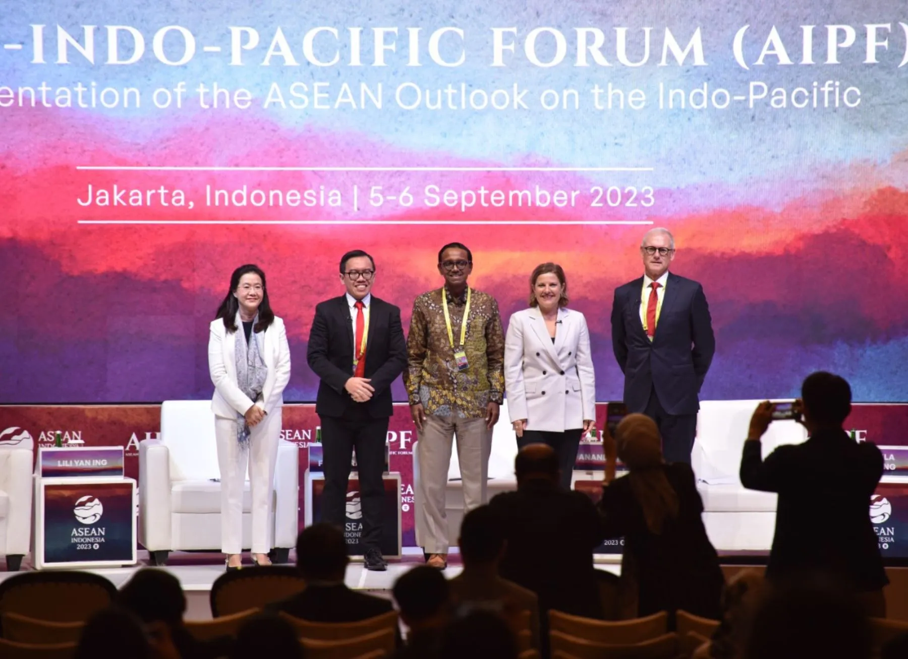 Telkom Luncurkan Program ESG 2024 sebagai Bagian Transformasi TelkomGroup